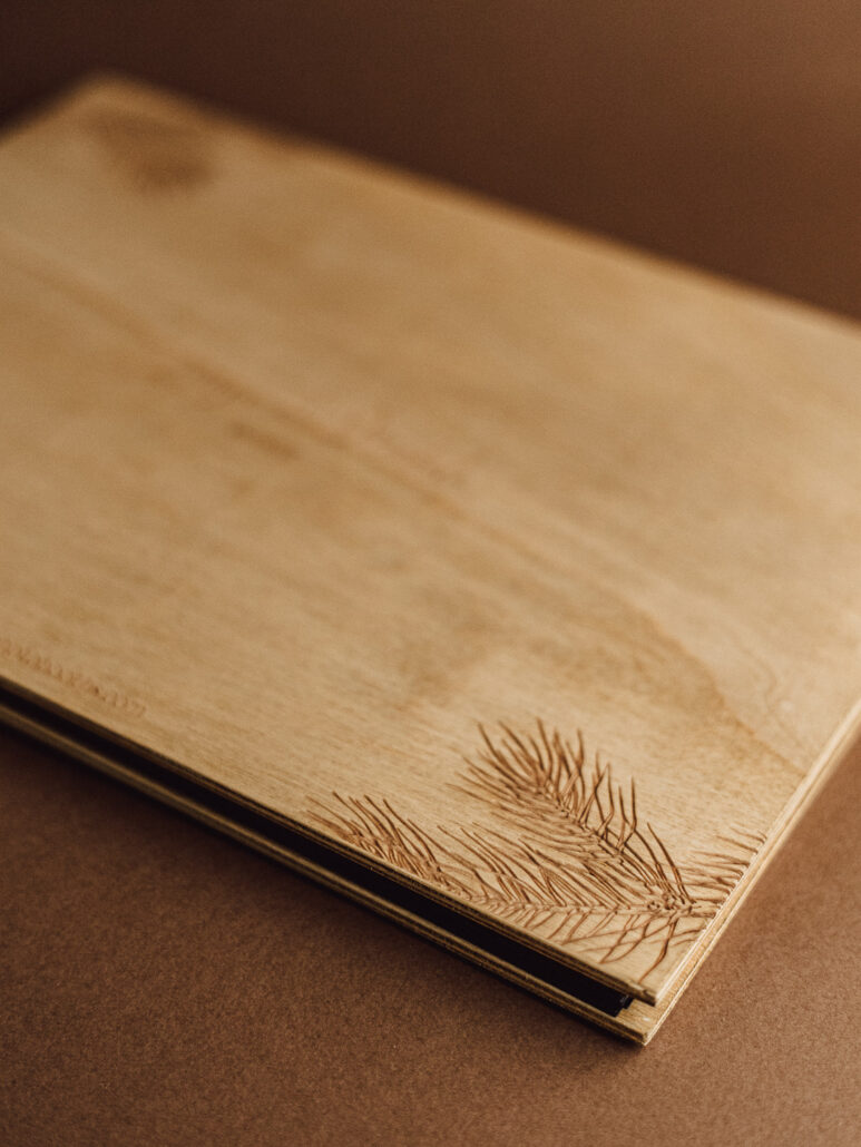 munbut guest book 01